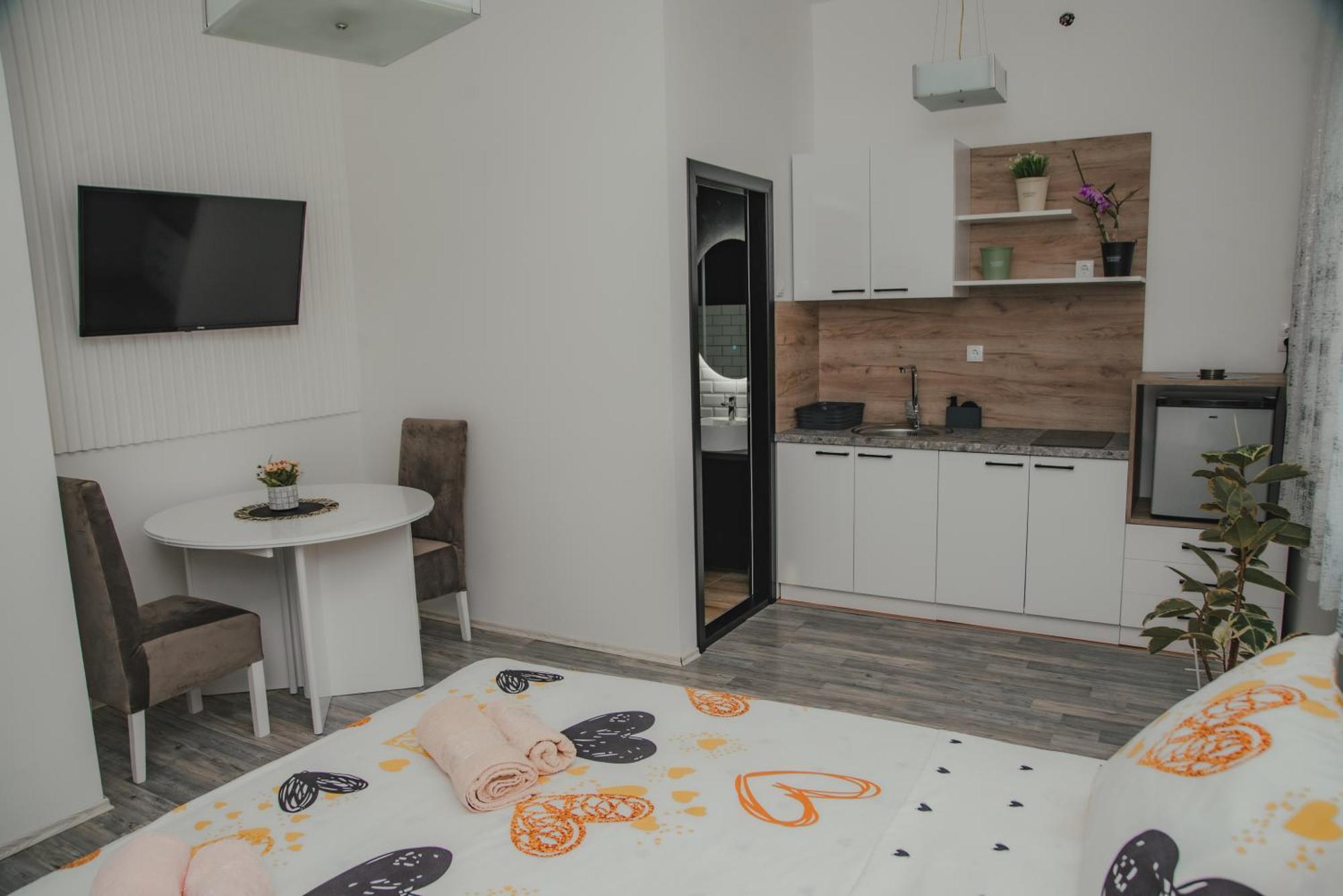 Jes Apartments Leskovac  Zewnętrze zdjęcie